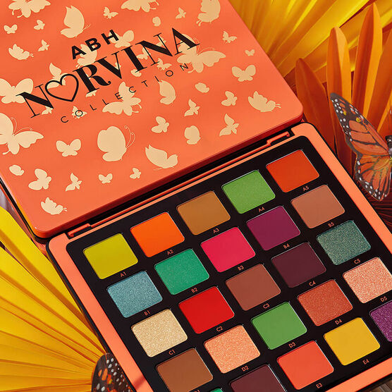 NORVINA® PRO PIGMENT PALETTE VOL. 3 (PALETA DE SOMBRAS)